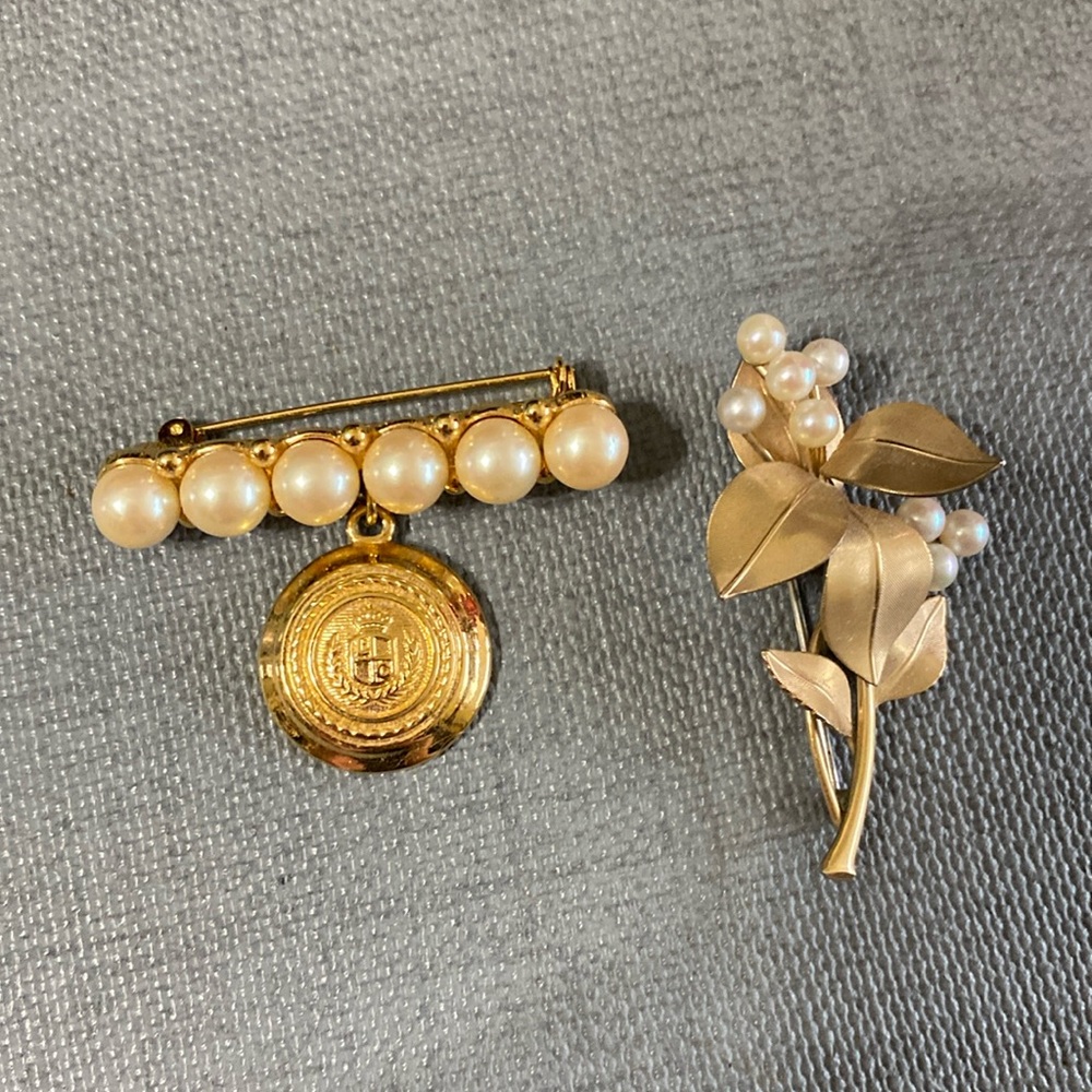 Vintage gold and pearl brooches